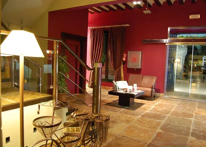 Atalaya De La Campina 3* לה רמבלה