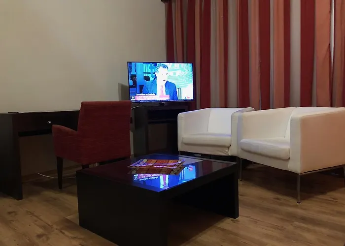 מלון Atalaya De La Campina 3*